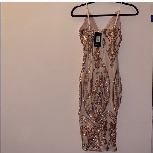 ✨Gold Goddess Sequin mini Dress✨ - Picture 7 of 8